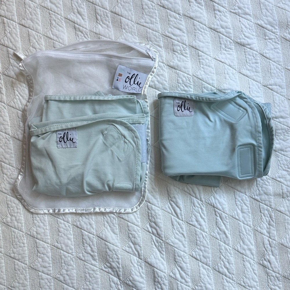 The Ollie Swaddle (2) - Light Blue and Mint